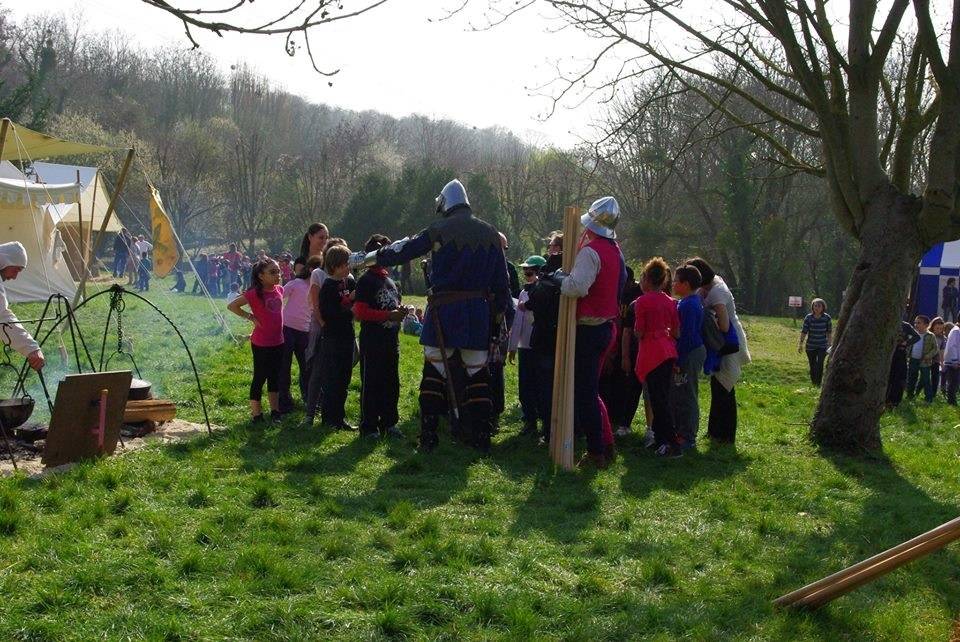Piquier en herbe, lors de la journée pour les scolaires de la ville de Montmagny (95)