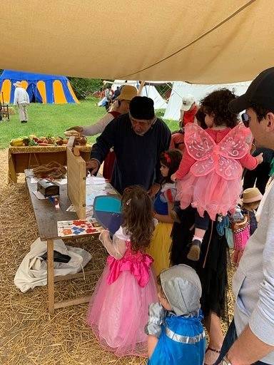 L'héraldique, lors de la fête médiévale de Wissous (91)