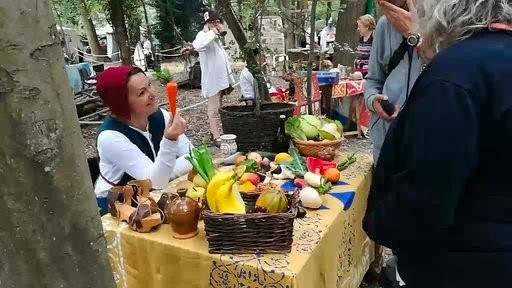 Le panier de la ménagère, lors de la fête médiévale de Longjumeau (91)