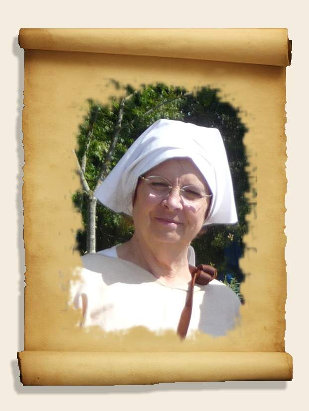 Portrait de Dame Gigi en costume médiéval